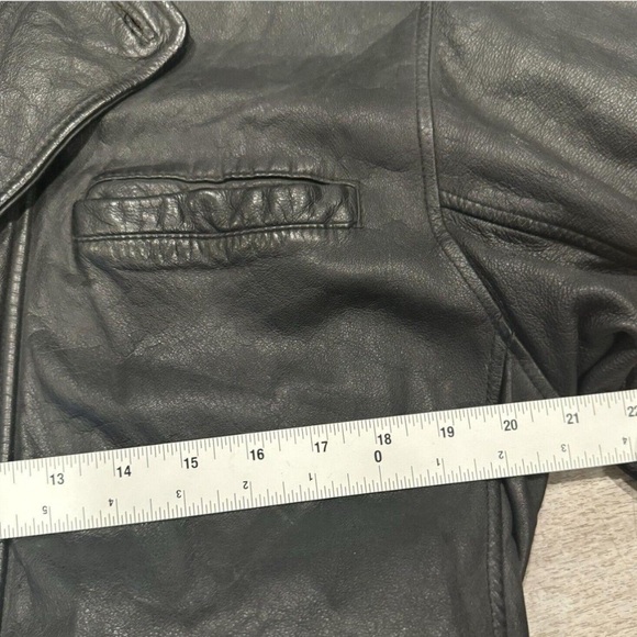 Wilson Women’s Leather Jacket - Large - Picture 3 of 4